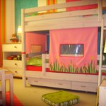 Décoration de chambre d'enfants en turquoise et rose (fille)